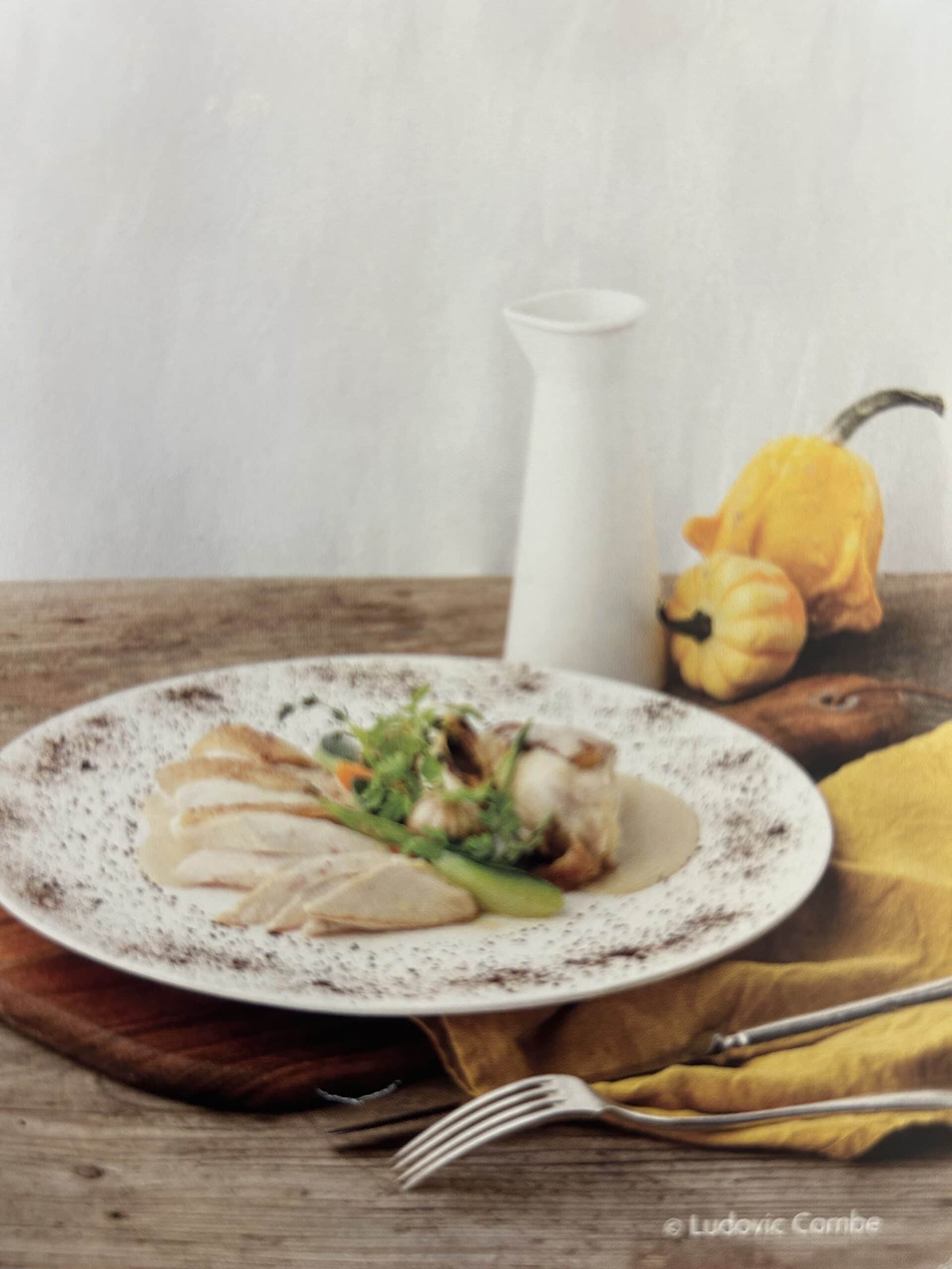 LA RECETTE DU MOIS : POULET DU BOURBONNAIS AUX CEPES